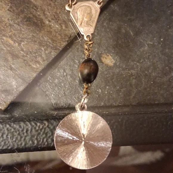 HARDWOOD ROSARY - Picture 2 of 3